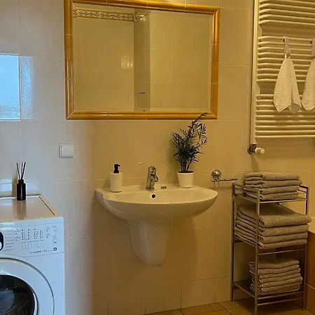 Z Widokiem Na Centrum I Darmowym Parkingiem * Varsó